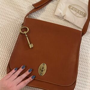 Fossil Genuine Leather Camel / Brown Austin Flap Crossbody Bag with Key Charm